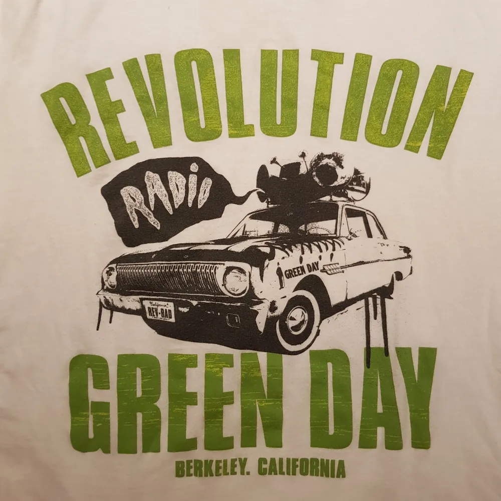 Green Day t-shirt från konserten i Stockholm, 2017.  Se profil beskrivning för mer info inför köp.. T-shirts.