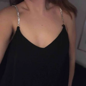  - Festligt linne! Frakt inom Sverige ingår i priset! 