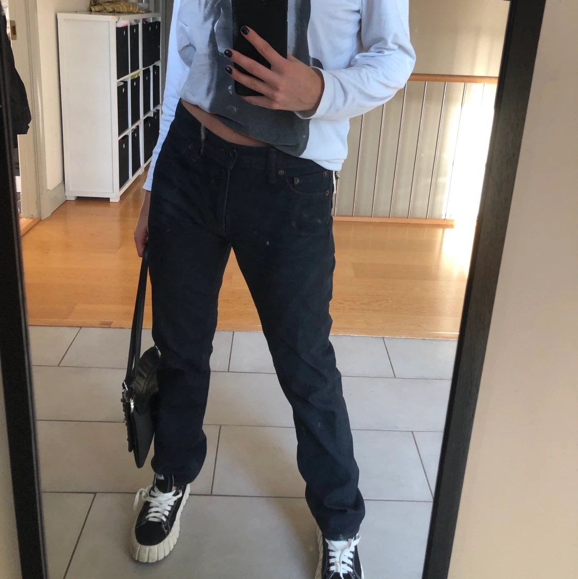 Mörkblåa levi’s jeans