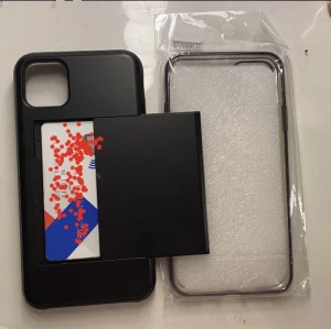iPhone 11 PRO Max  - Säljer dessa helt nya skalen! Då råkade beställa till fel mobil... det ena är ett mobil skal med kortfack i (se bild) får plats med 2 kort skit smidigt! Det andra skalet är silikon men hårt silikon! Vet ej pris så buda själva men tar inga skambud! Köp separat eller tillsammans!💕💕 genomskinliga såld!!