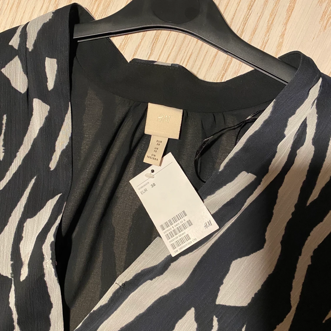 Zebraklänning från H&M - 90