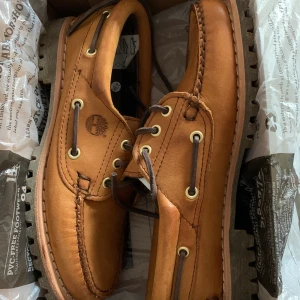 Timberland skor  - Helt nya Timberland skor i äkta skinn och läder.  Nypris 1799kr. Kan fraktas.