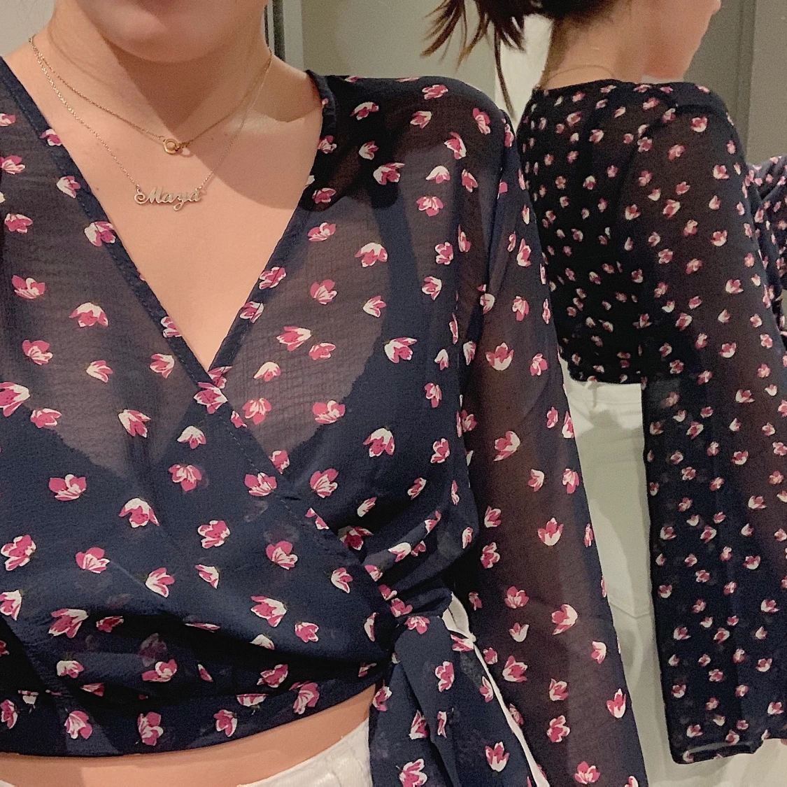 Blommig cropped blus - 90