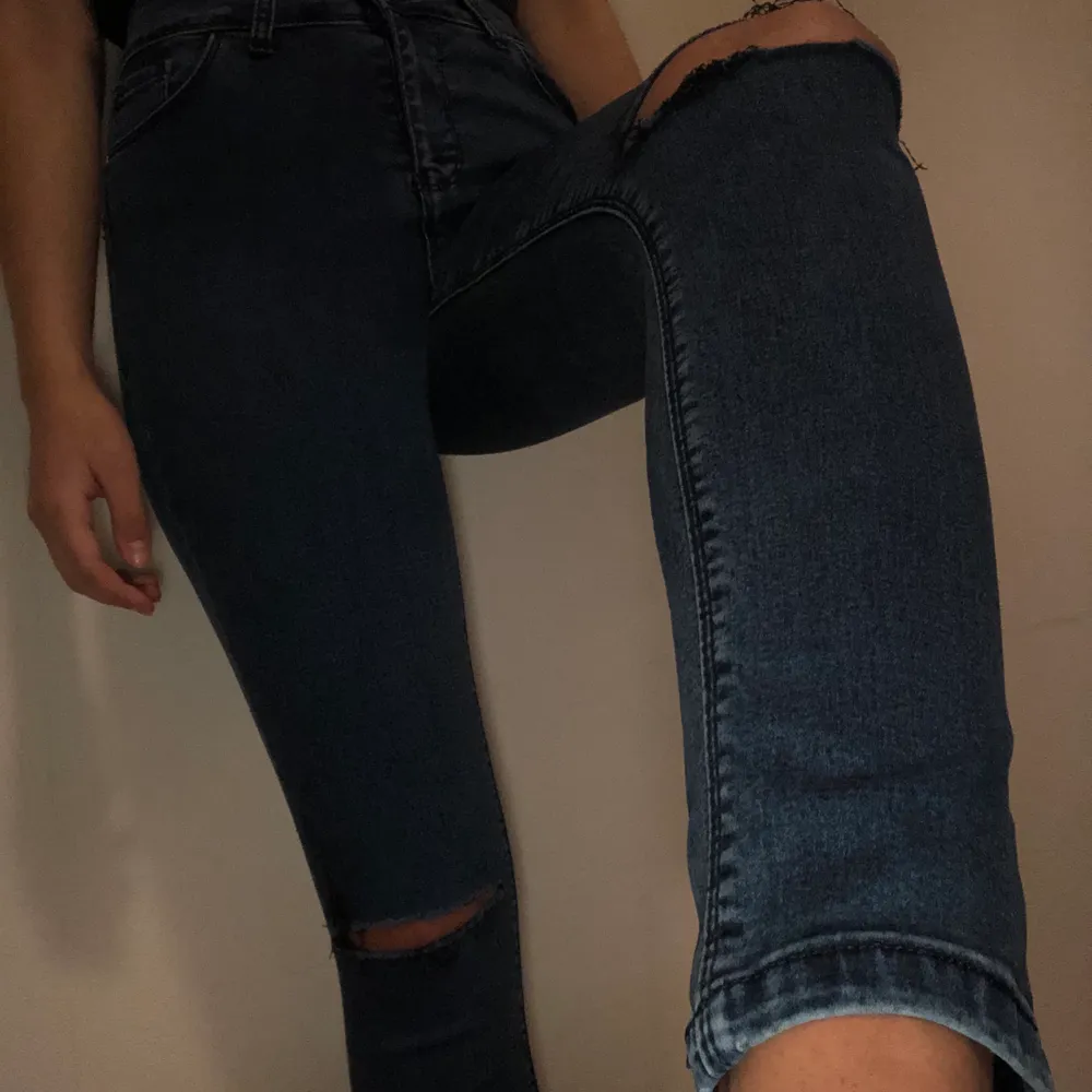 Hög midja supersnygga jeans. Jeans & Byxor.
