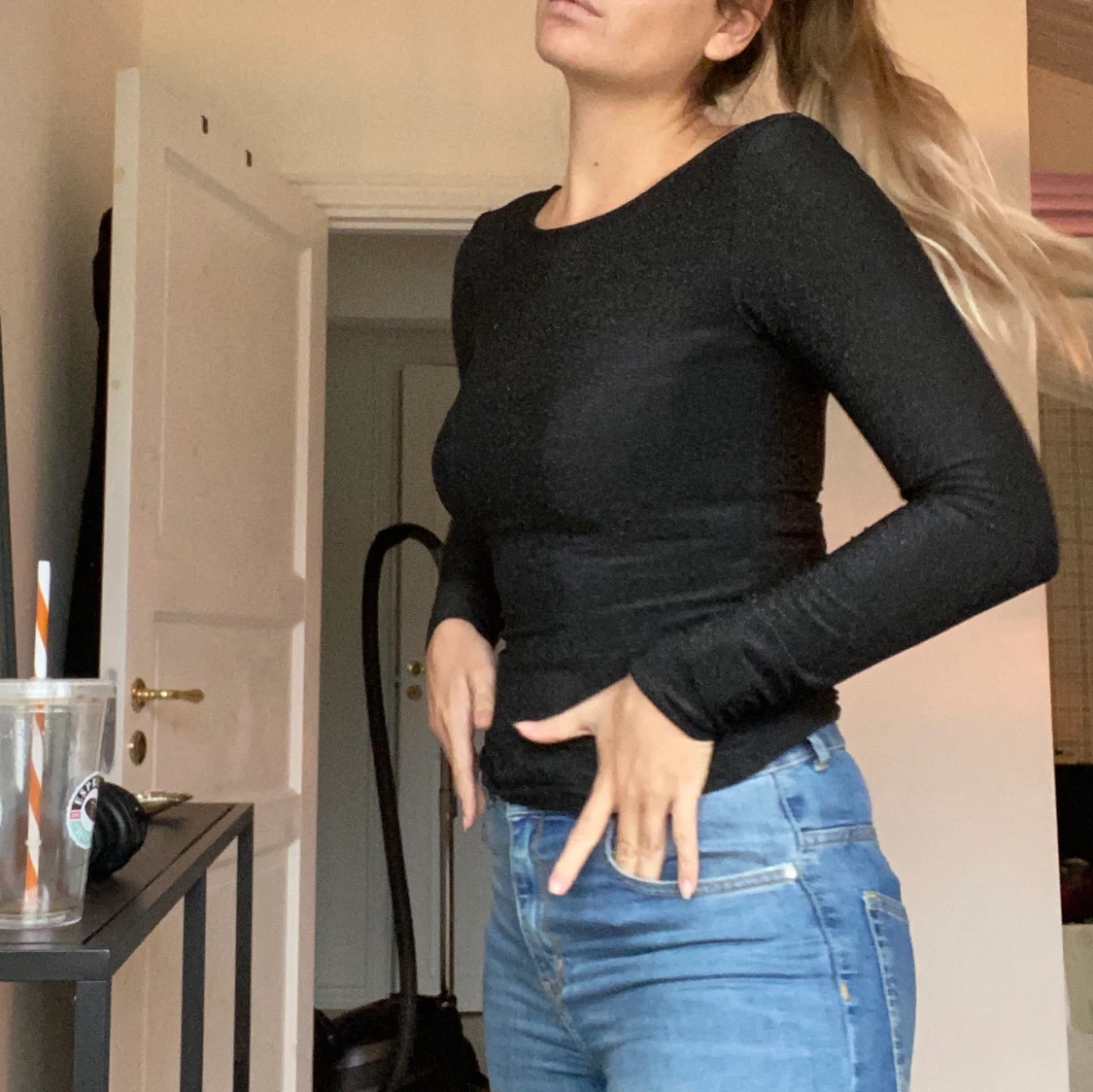 Svart-glittrig tröja