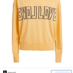 Sandro Paris tröja - Ny tröja från sandro Paris. Använd Max två gånger så i nyskick. Därav priset