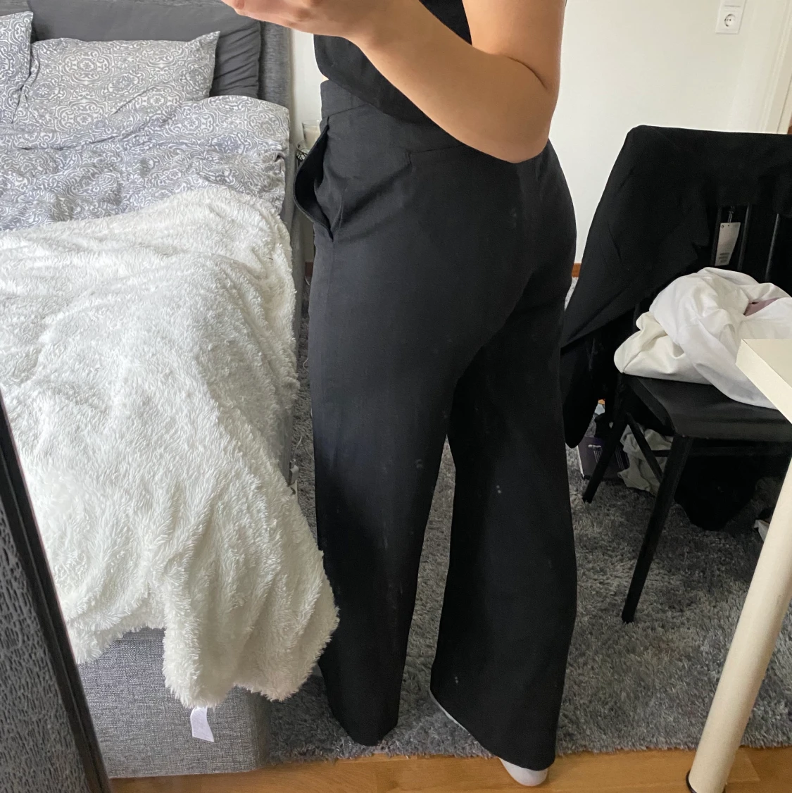 Svarta utsvängda kostymbyxor storlek 36 - 91