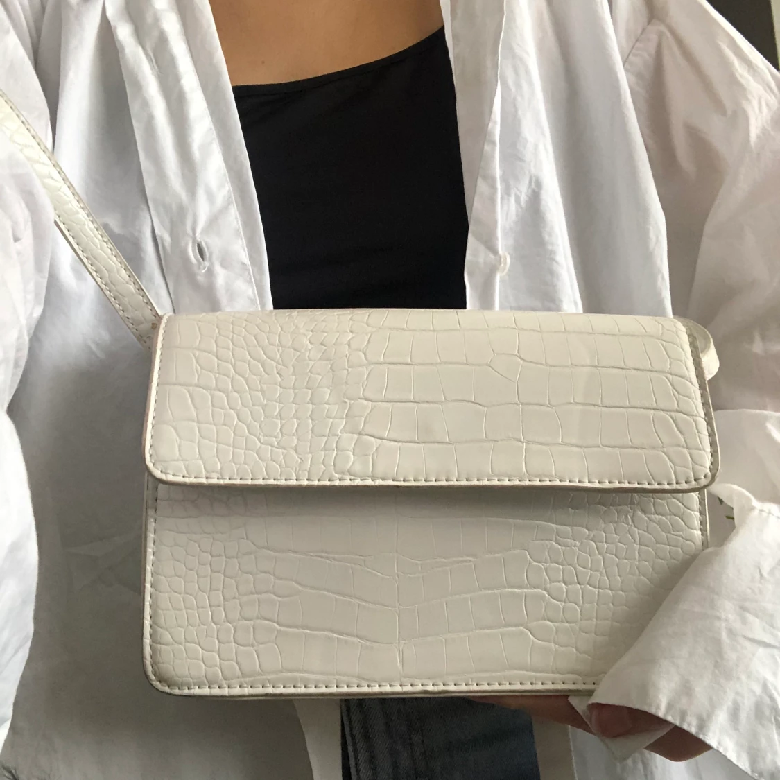 vit väska från veromoda - 90