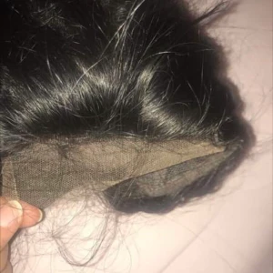 Peruk  - Säljer peruk av äkta hår. Nätet är kvar om man själv vill klippa och limma. Annars behöver man inte limma fast.  Använd en gång för att testa.  Helt ny.  Köpte den för 3000kr men säljer för 1000  Vid intresse skicka DM