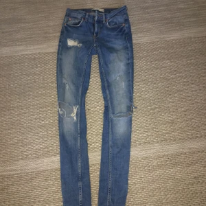  - Fina jeans från Gina Tricot 