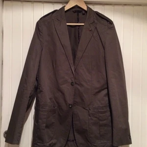 Ted Baker Jacket. Hardly used in great condition. Medium. Welcome to try on. - Ted Baker Jacket. Hardly used in great condition. Medium. Welcome to try on.