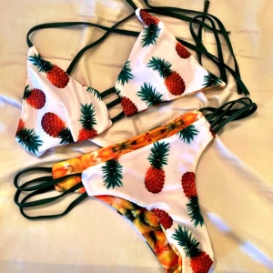  - Säljer en annanas bikini som aldrig är använd! Pga fel storl!  Frakten går på 30kr 