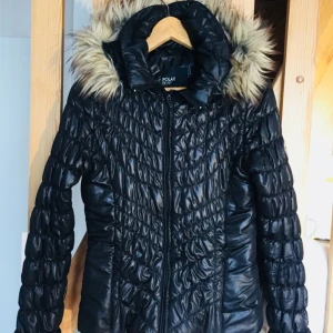  - Jacka från Polar Bear  Storlek 36/M