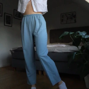 Blå linnebyxor  - Blå linnebyxor, fri frakt