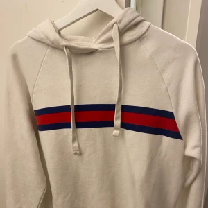 Hoodie - Frakt tillkommer!❤️ 