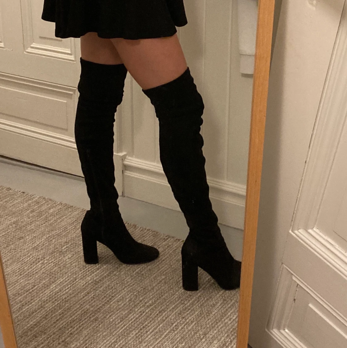 Thigh high klackar från Nelly  - 90
