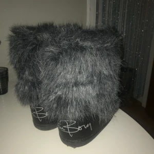 Björn Borg moonboots strl 37-38 - Säljer mina björn Borg moonboots som är använda en gång förra vintern och sedan bara stått i min garderob. Är i storlek 37-38💋
