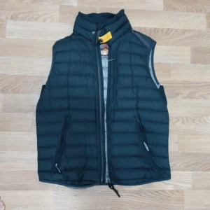 Parajumper väst  - Parajumper väst 