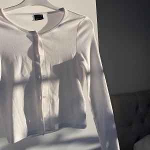 kofta - gullig kofta som går att styla hur man vill 🤩🥺🤍 (lånade bilder två sista för tips på styling)