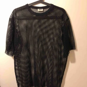  - Nättröja från weekday i strl s. Fint skick och typ aldrig använd