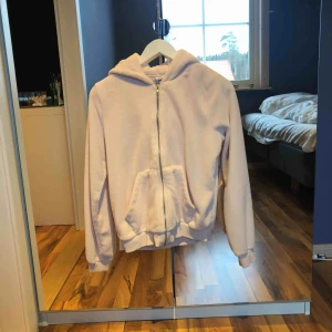  - Super mysig hoodie. Lika mysig invändigt som utvändigt