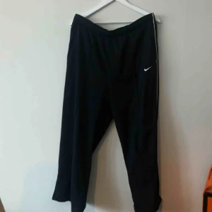  - Tränings/mjukis byxor från nike. köpt secondhand 
