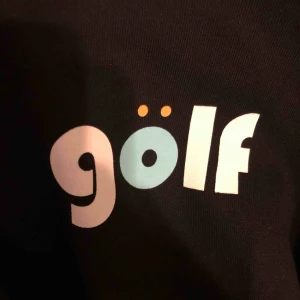  - Plagget är ifrån Golf / tyler the creator. Konditionen på plagget är perfekt eftersom jag inte har använt Hoodien speciellt mycket. Storleken är S. Dma för fler bilder samt om du vill mötas (eskilstuna/stockholm) 