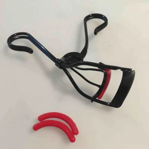  - Ögonfransböjare från Emite Make up