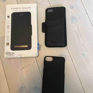 Nypris: 399kr, bra skick. Passar iPhone 6, 6s, 7 & 8. Ideal of sweden skal, allt på bilden medföljer, svart magnetiskt skal, plånbokafodral, box.  Magnet plånboks fodral, fästs med magnetism. Alla ideal off swedens skal går att använda till skalet