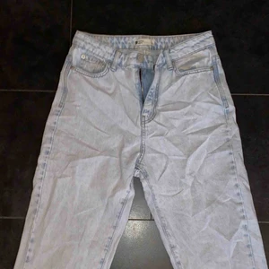  - Lite suddig bild. Inte tajta. Kostnaden plus frakt. 