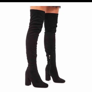  - Overknee stövlar använda en gång i storlek 39 💕