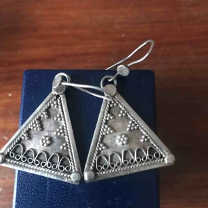  - Silver örhängen  har stämpla 925 silver , pris inkl frakten 