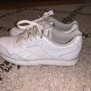  - Reebok skor, storlek 37