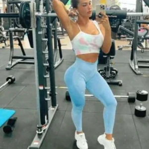 Träningstights - Träningstights som tyvärr aldrig använts. Första bilden är lånad. I storlek s. Väldigt fina och hoppas att ngn annan kan ha dem. Enbart testade.