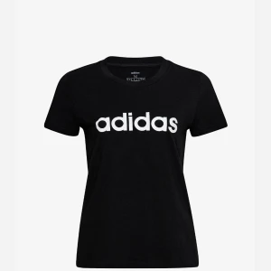 Adidas tröja  - En adidas tröja med trycket "adidas" på.