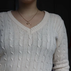 Kabelstickad tröja - Storlek: M Från: esportsdirect Skick: bra  