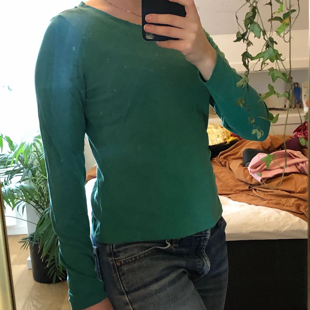 Grön tröja från Monki | Plick Second Hand