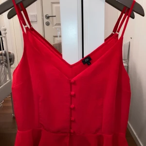 Topp - Fin topp från river island. Använd ett fåtal gånger.