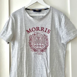 T-shirt från Morris  - Äkta tshirt från Morris i nyskick! Om flera är intresserade blir det budgivning i kommentarerna 💕