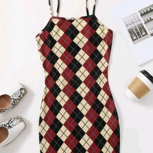 Size Xs - Bodycon klänning , tajt och 78cm lång 💕 helt ny och oanvänd😻.