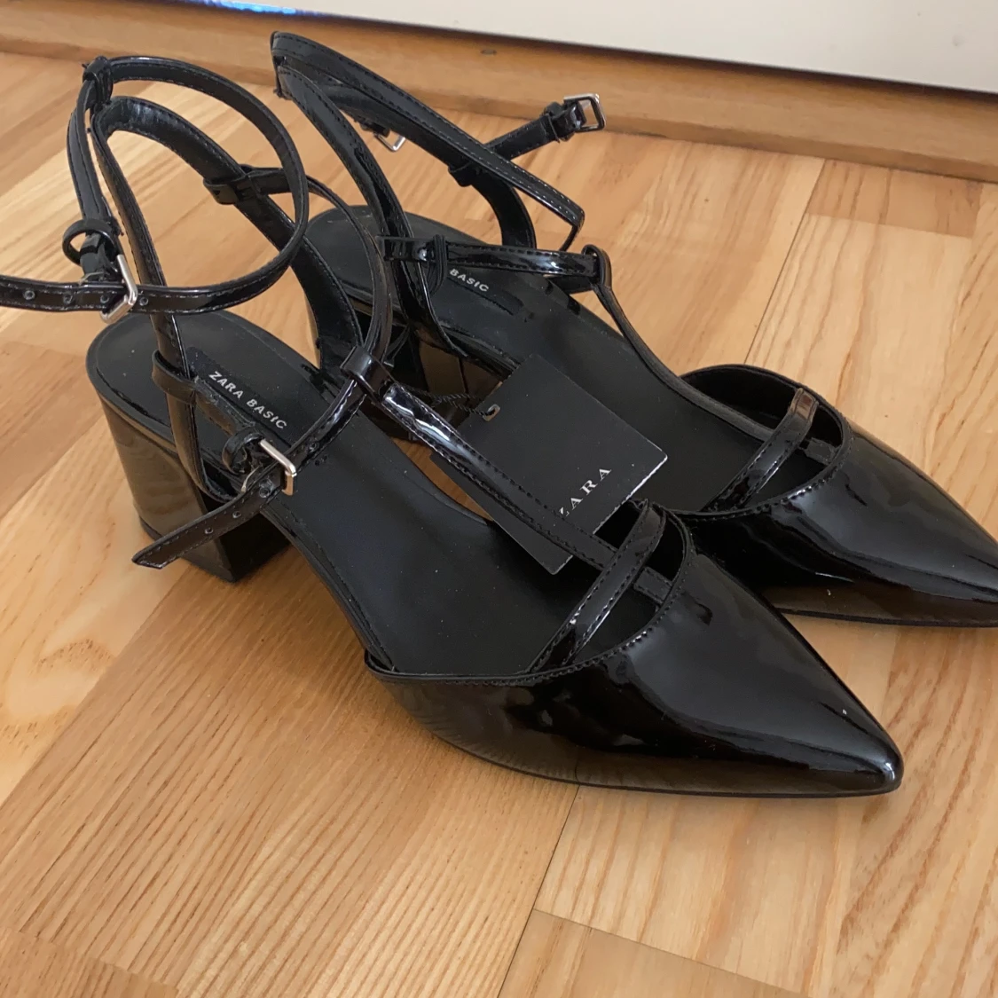 Helt nya klackar ZARA  - 91
