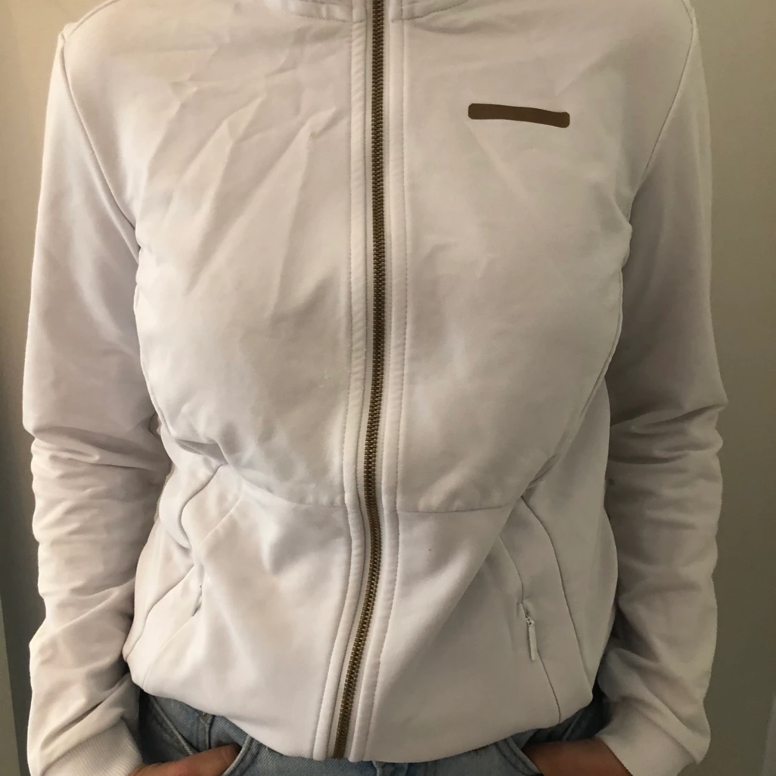 Hoodie med dragkedja från A-Z