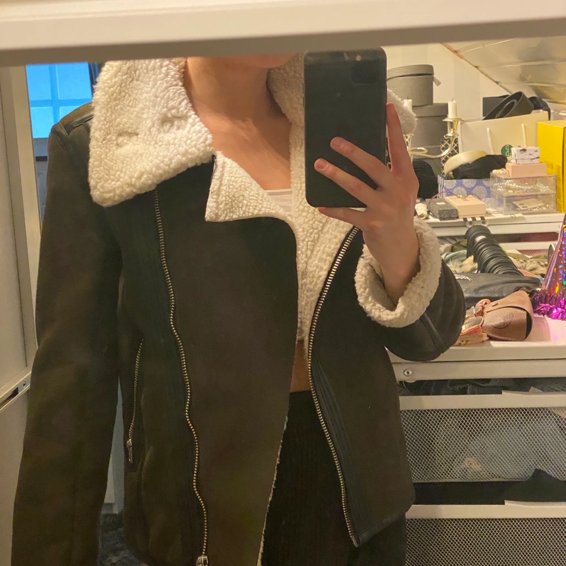 Grön bikerjacka i mocka imitation 