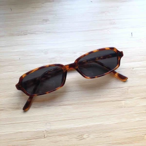  - snygga brillor i 90-tals stil🤙🏽