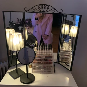 SKITSNYGG ROSA ROCK - Den här skönheten är från Missguided. Bara provad fåtal gånger, inga riktiga fickor tyvärr. 