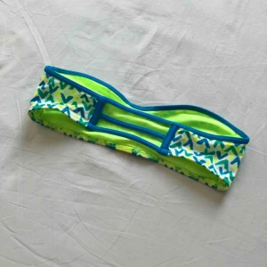  - Superfin bikiniöverdel från Hollister! Frakt på 22kr tillkommer om den ska skickas.