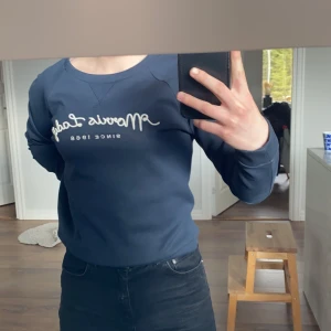 Morris tröja - Oanvänd Morris tröja. Hårdare material. Nypris 950🧚🏻 Frakt ingår 💕