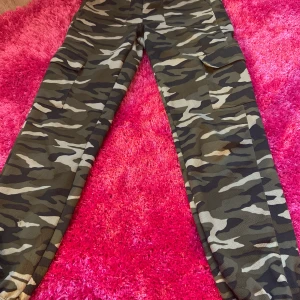 byxor - militärbyxa från gina