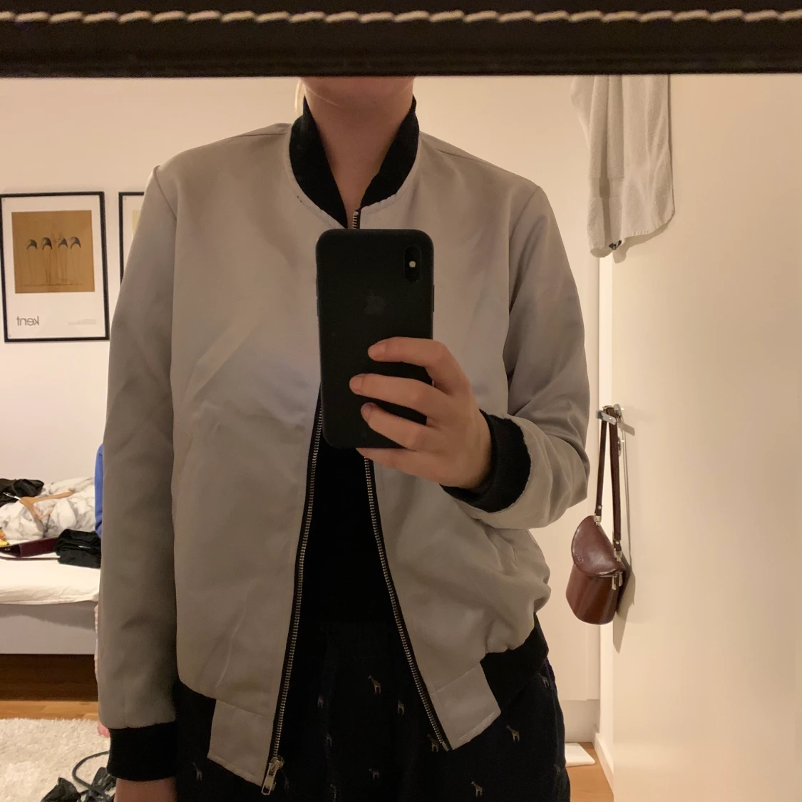 Silvrig bomberjacka - 91