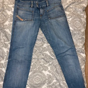 Diesel jeans - Låga diesel jeans super snygga storlek 25